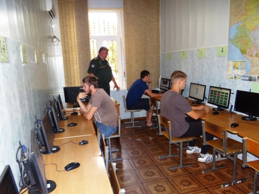 Закончилась подготовка военных водителей категории «С» в учебном взводе № 07